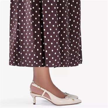 CLARKS  WOMENS  SHOE - CREAM LEATHER
